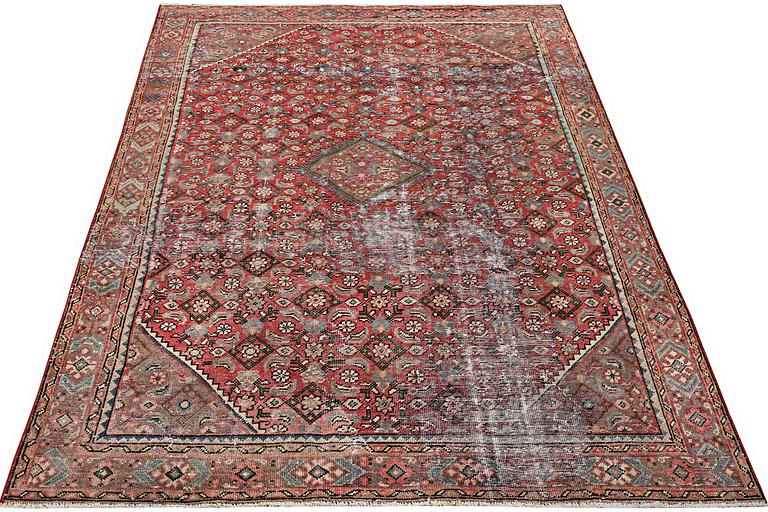 A Persian carpet, vintage design, c. 289 x 190 cm.