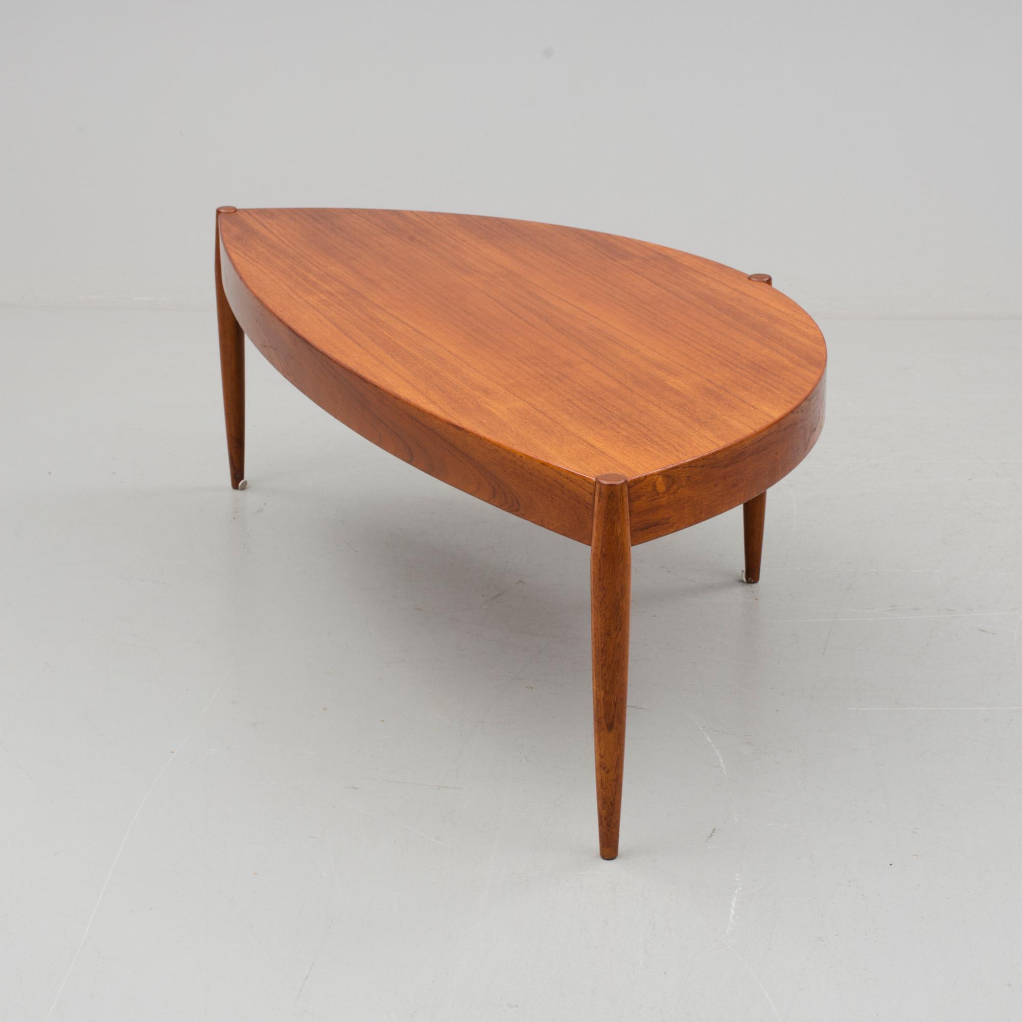 SOFFBORD, Johannes Andersen för Trensum, 1900-talets mitt.