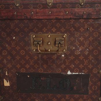 LOUIS VUITTON, a Monogram canvas trunk, late 19th/early 20th century.