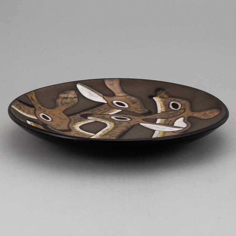 a glazed ceramic dish, Upsala-Ekeby, Sweden 1949-50.