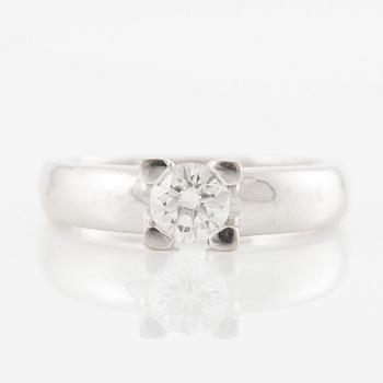 Ring in 18K white gold set with a brilliant-cut diamond weighing 0.49 ct according to the engraving.