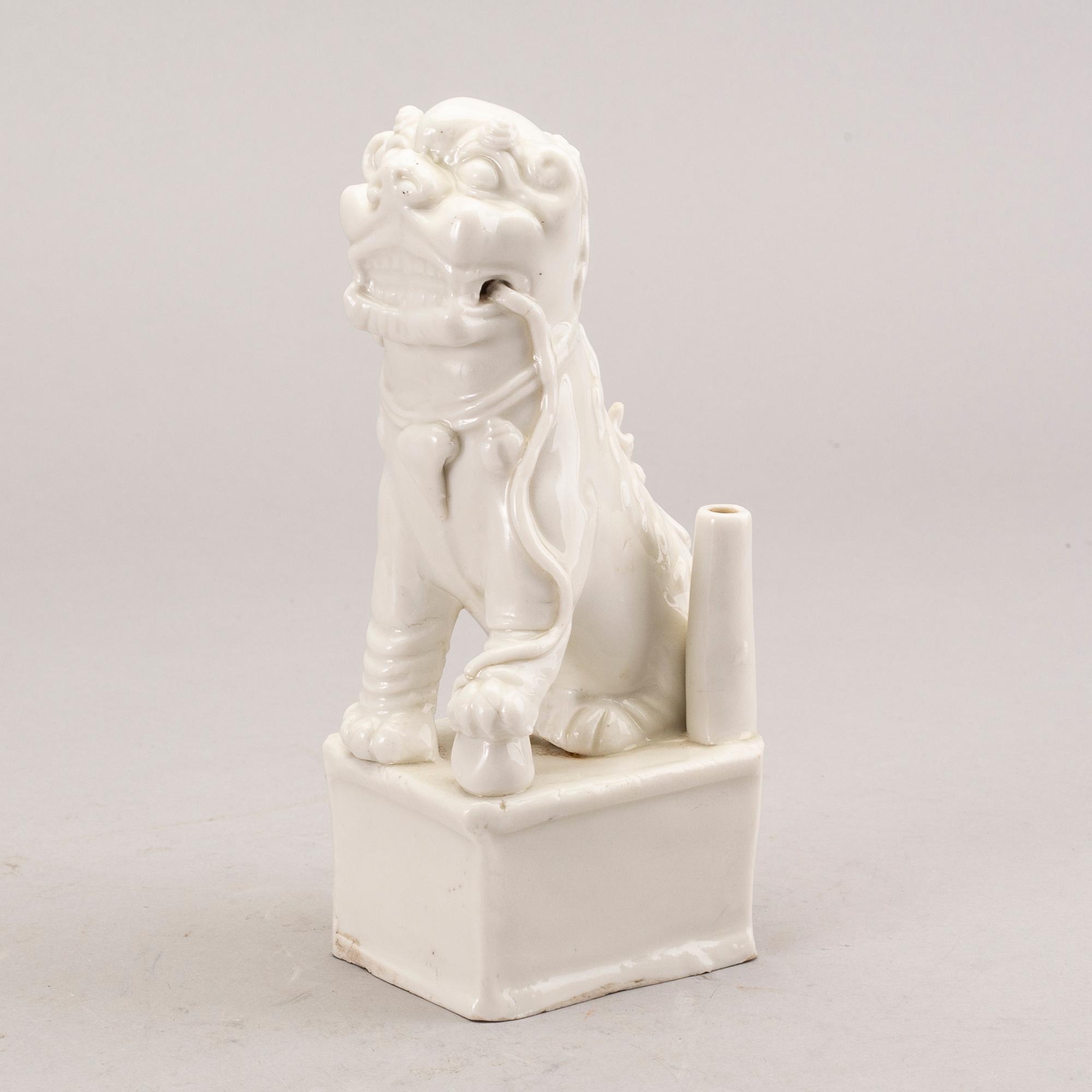 A Chinese blanc de chine joss stick holder, Qing dynasty, Kangxi (1662-1722).