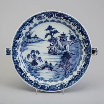 VÄRMEFAT, kompaniporslin. Qingdynastin, Qianlong (1736-95).