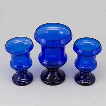 VASER, 3 st, glas, 1900-talets andra hälft.