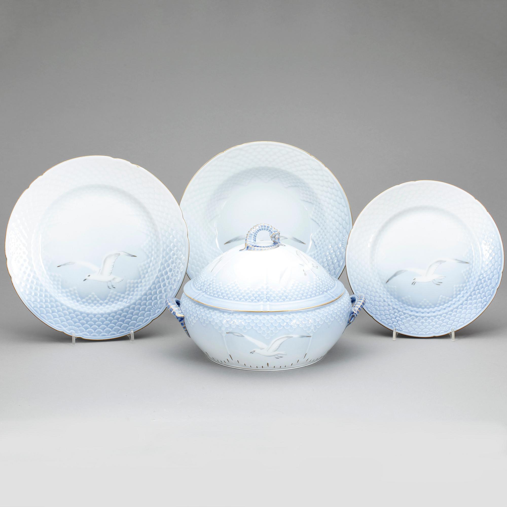 MATSERVIS, 41 delar, porslin, "Måsen", Bing & Gröndahl.