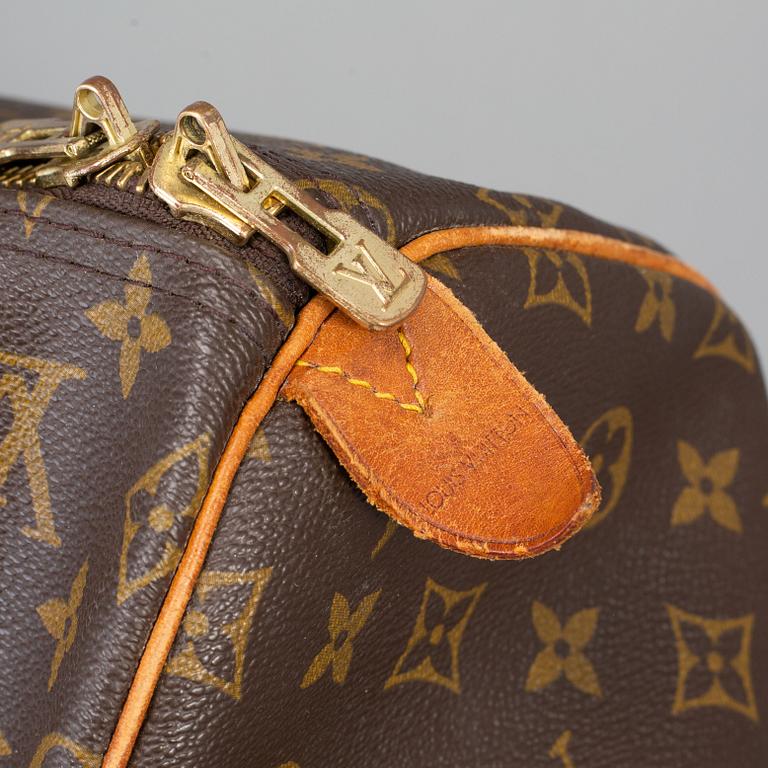 LOUIS VUITTON, a vintage monogram canvas 'Keepall 55' weekendbag.