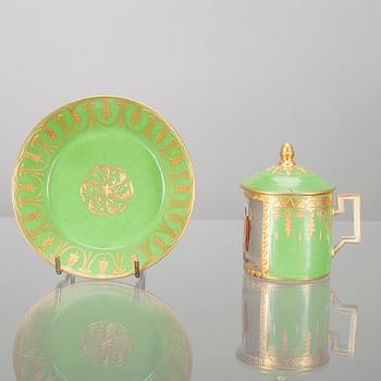 KOPPAR 3 st, porslin, Ludwigsburg 1800-tal, Wien 1900-tal och oidentifierad stämpel 1800-tal.