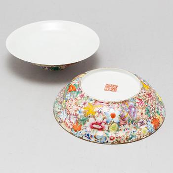 A Chinese mille fleur porcelain bowl with cover, 20th century, with Qianlong mark.