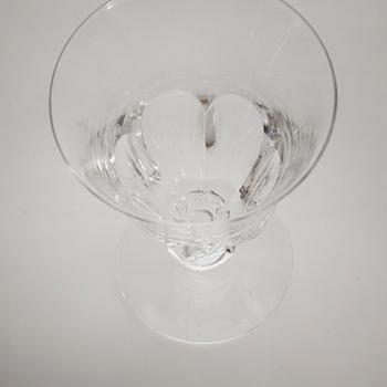 ELIS BERGH, glasservis, 6 + 20 delar,   "Rosersberg" och "Bergh", Kosta, 1900-talets andra hälft.