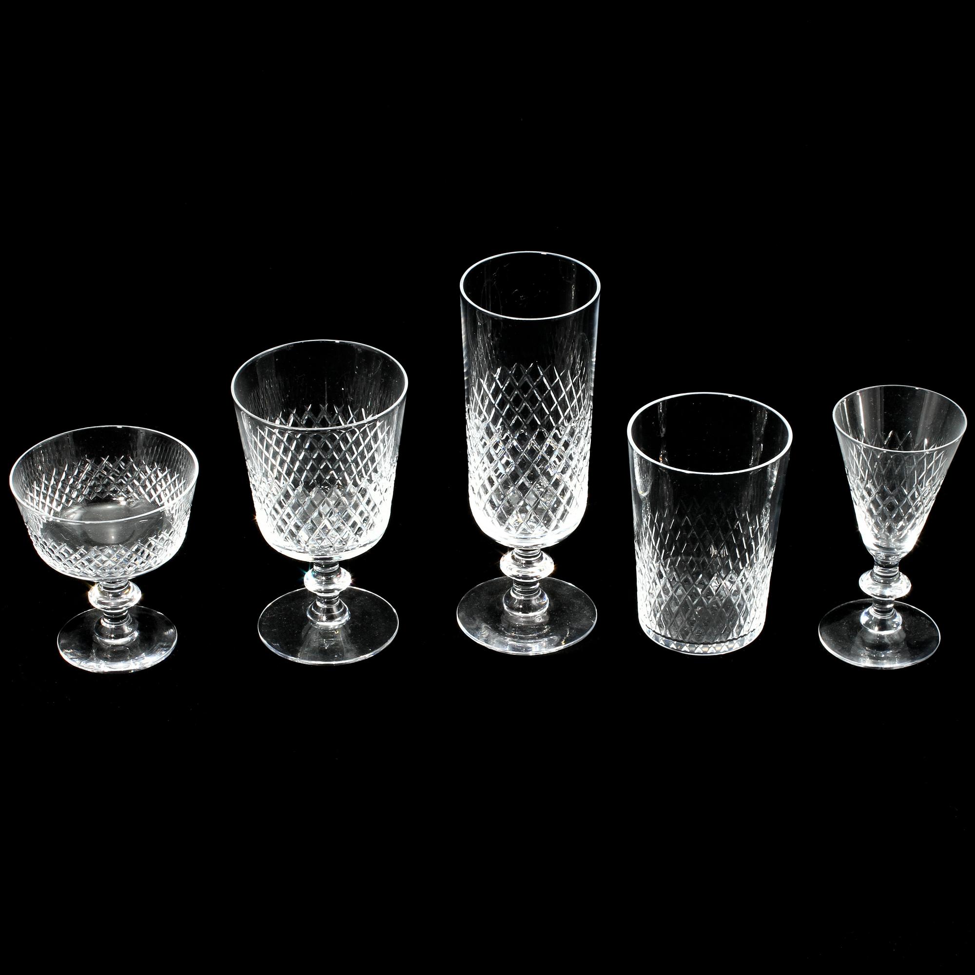 SERVISDELAR, 48 st, glas, "Diamant", Vicke Lindstrand, Kosta, 1900-talets andra hälft.