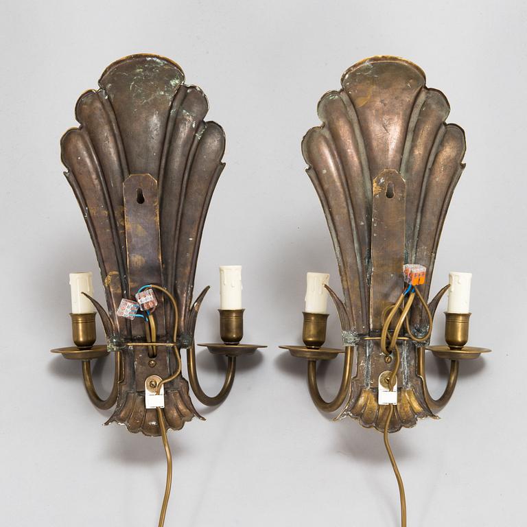 Paavo Tynell, a pair of 1920's wall sconces '7004S' for Taito Finland.