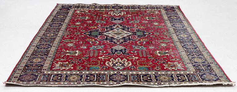 Rug, Oriental, approx. 300 x 205 cm.