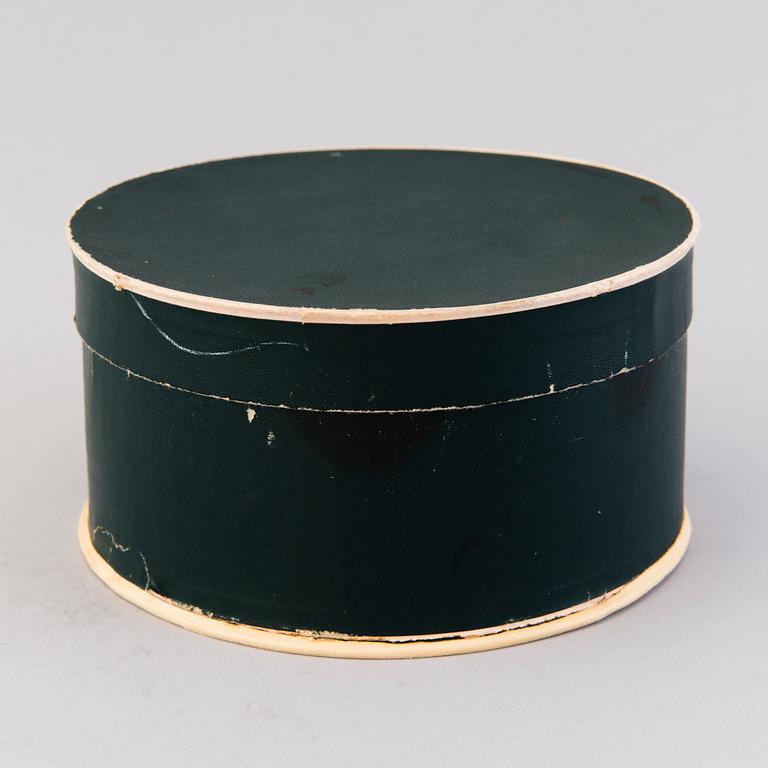 TIARA ja RINTANEULA, hopeaa. C.G. Hallbergs, Ruotsi.