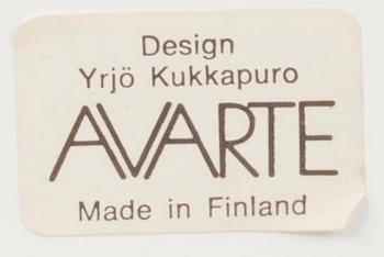 STOLAR, ett par, stål och björkfaner, "Sirkus-MN", Yrjö Kukkapuro, Avarte. Formgiven 1982.