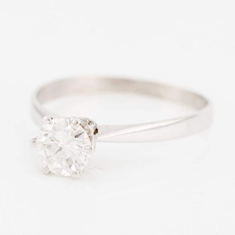 Ring, 18K white gold with brilliant cut diamond.