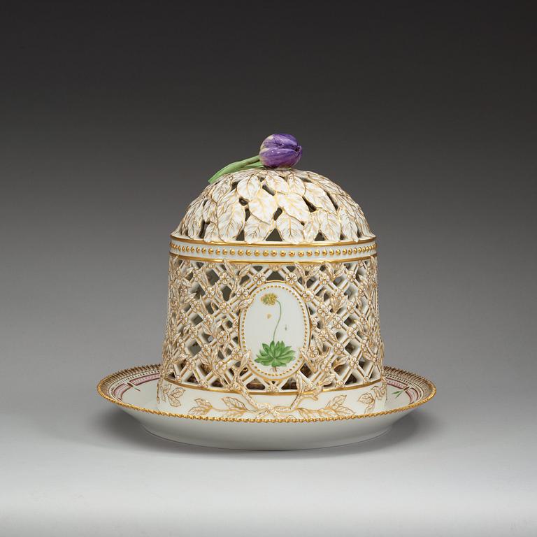 ISKLOCKA, porslin. "Flora Danica", Kungl Dansk, 1900-tal.