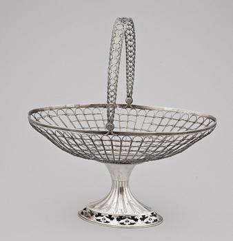BRÖDKORG. Silver, empire. Adolf Zethelius, Stockholm, 1816. Vikt: 475 gram.