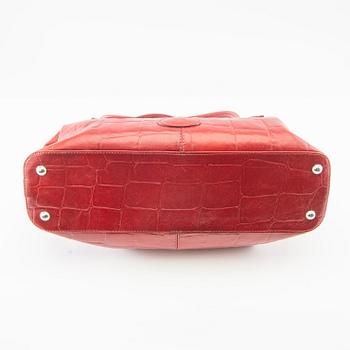 Mulberry "Baguette" bag.