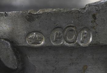 MÅTTKANNOR, 4 st samt TEKANNA, tenn.