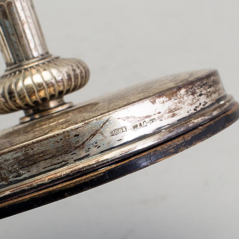 A silver table lamp, CG Hallberg, Stocksholm 1932.