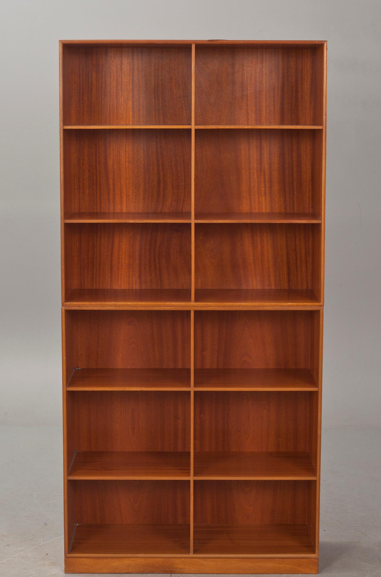 HYLLSEKTIONER, 2 st, Mogens Koch, Rud. Rasmussen, Danmark.