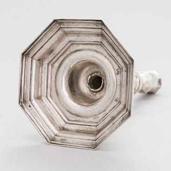 Ljusstake, silver, Strasbourg, Frankrike, 1750-96.