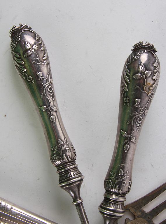 SERVERINGSBESTICK, ett par, silver, Ryssland, Bolin, omkring 1900.