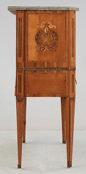 SEKRETÄR. Tillskriven Niklas Korp (mästare i Stockholm 1771). Gustaviansk.