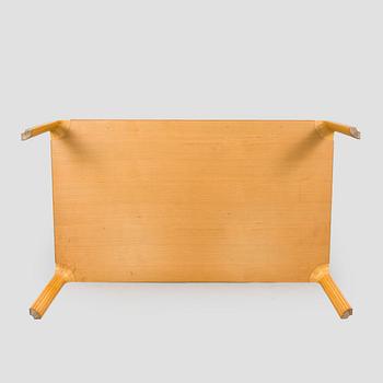 Alvar Aalto, sohvapöytä, malli MX800A, Artek 1900-talets slut.