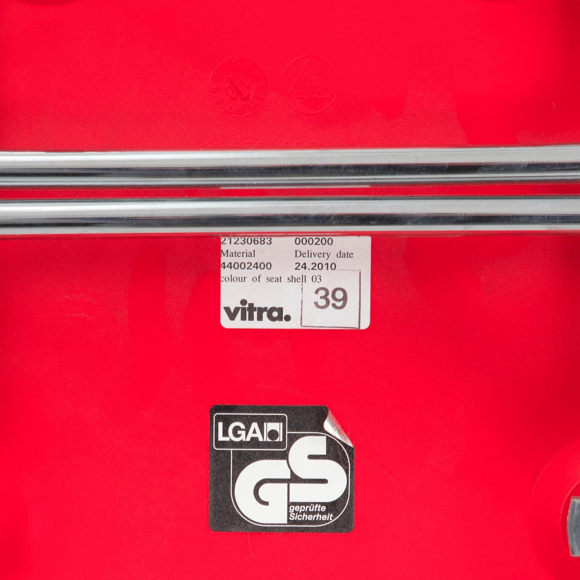 Charles & Ray Eames, stolar, 5 st, "Plastic Chair DSX", Vitra, 2010.