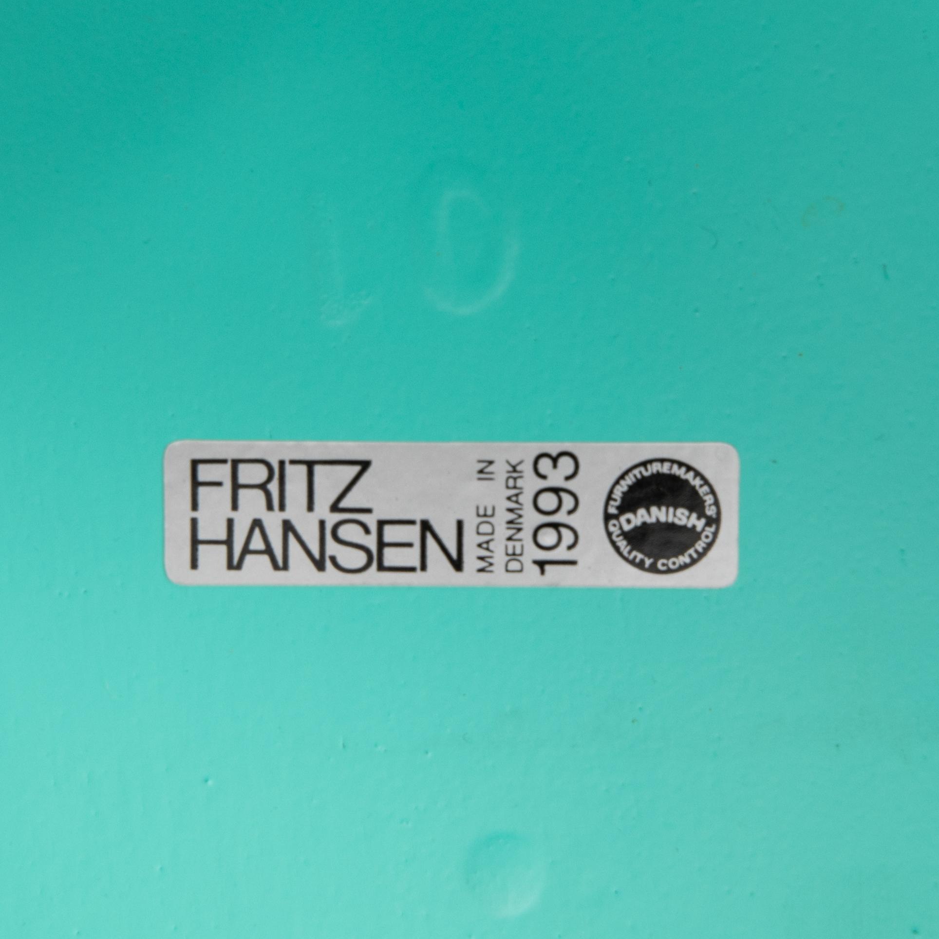 Arne Jacobsen,  stolar 8 st, "Myran", Fritz Hansen, 1993.