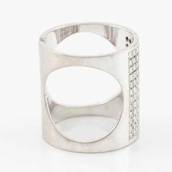 Sigurd Persson, Wolfgang, Gessl, 18K white gold with brilliant-cut diamonds.