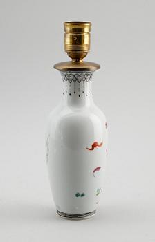 BORDSLAMPA, porslin, Kina, 1900/2000-tal.