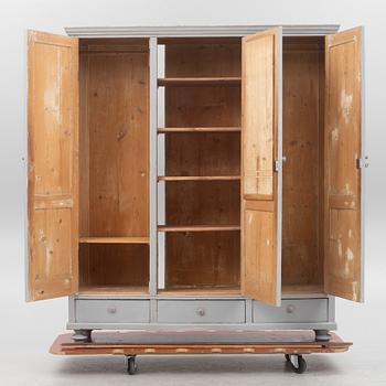 A wardrobe, first half of the 20th Century.