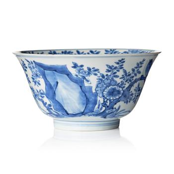 1350. A blue and white 'landscape' bowl, Qing dynasty, Kangxi (1662-1722).