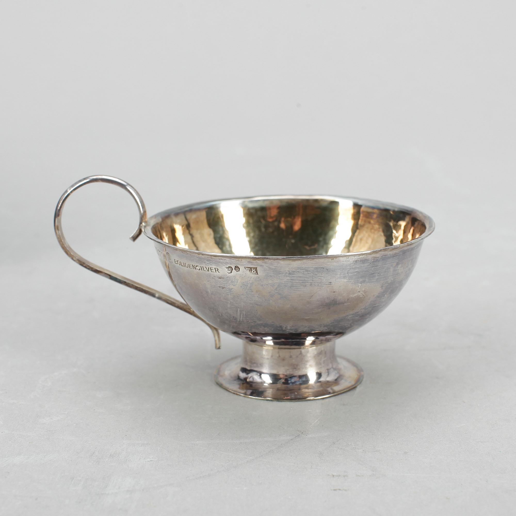 PUNSCHMUGGAR, 12st, silver, F. Olsson, Bolidensilver, 1945. Vikt ca 422g.