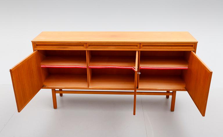 SIDEBOARD, 1960-tal.