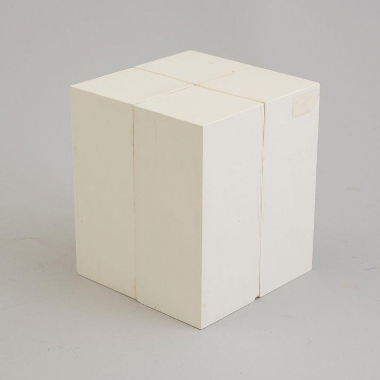 a set of four Sivert Lindblom plastic items, 1968.