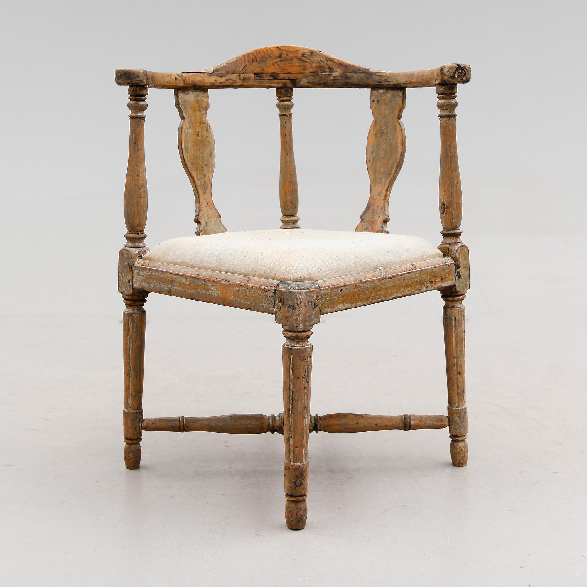 PUDERSTOL, gustaviansk, 1700-talets andra hälft.