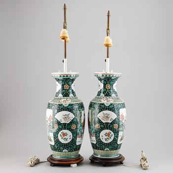 A pair of Chinese famille verte vases turned into table lamps, 20th century.