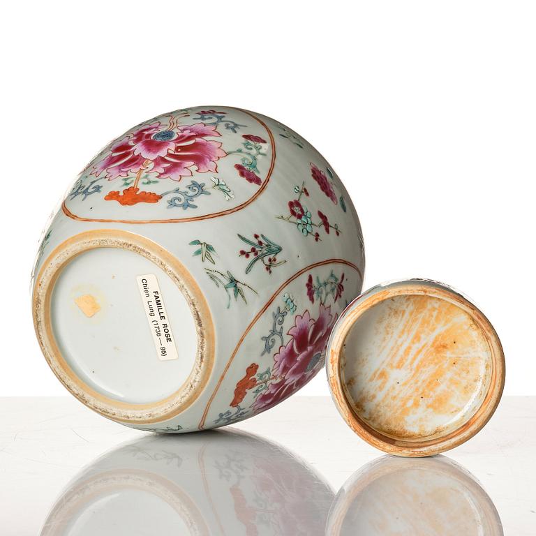 A famille rose jar with cover, Qing dynasty, Qianlong (1736-95).