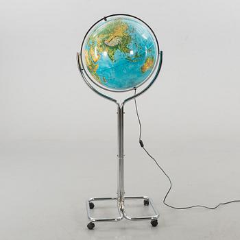 A GEOSCOPE GLOBE.
