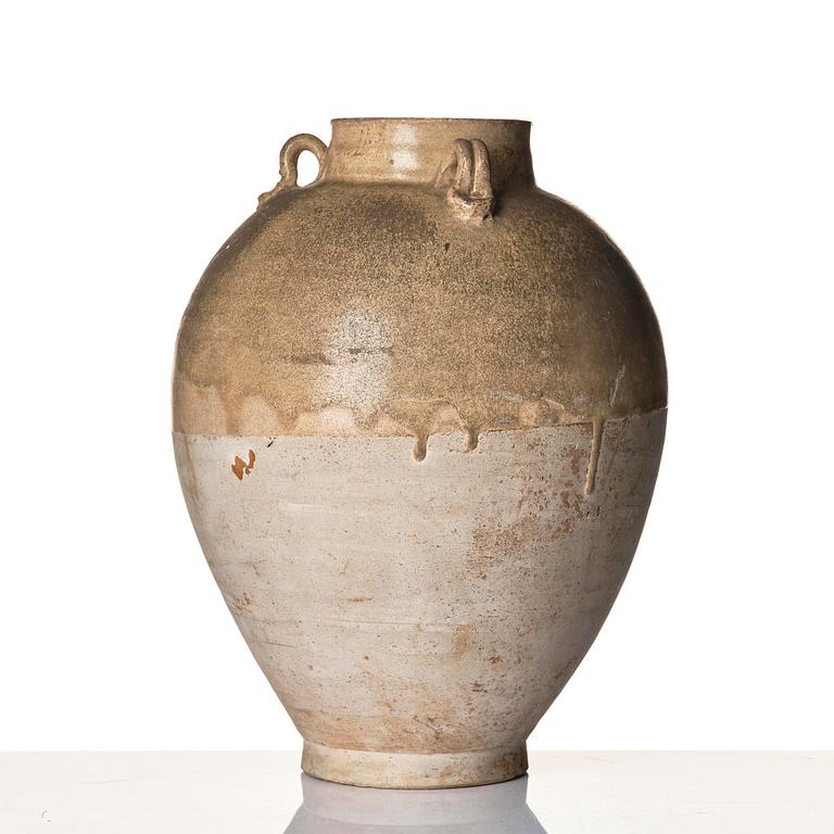 Kruka, keramik. Tang/Suidynastin.