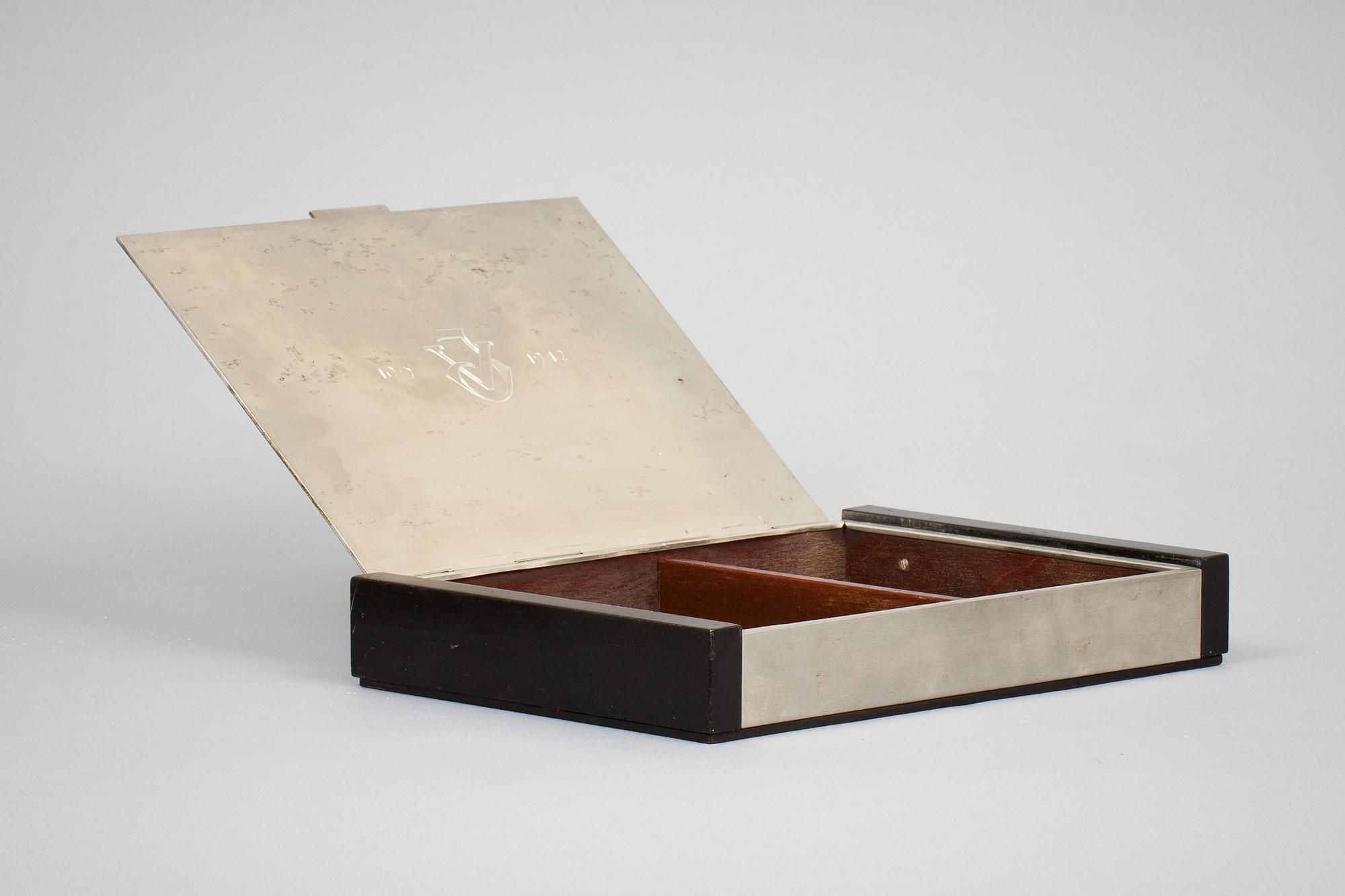FAT samt CIGARRASK, Tenn Ystad modell Antonsson, 1938-39.