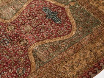 A rug, an antique Kum Kapi with metal brocade, Istanbul around 1910, "Sultan's Head Prayer" design.