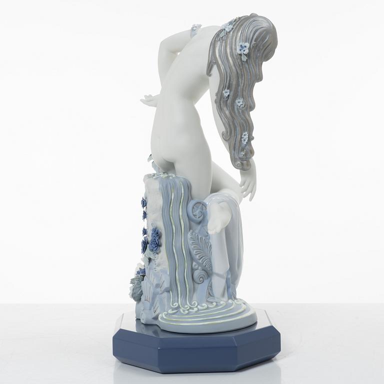 José Javier Malavia, figurine, "Pure Beauty", Lladró, Spain, 2006-2008.