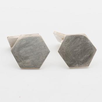 A Swedish 20th century pair of sterling cuff links mark of W Nilsson Lund 1970, weight ca 14 gr.