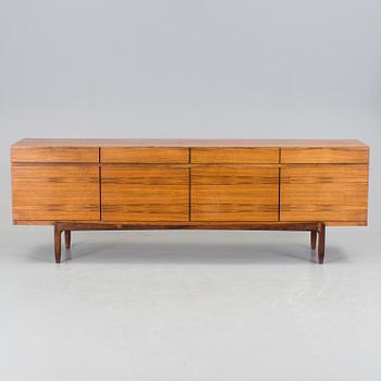 IB KOFOD LARSEN. Sideboard.