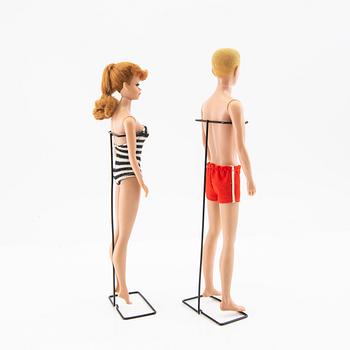 Barbie och Ken, dockor 2 st. samt kläder, vintage, "Nr. 5 Ponytail", Mattel 1961, "Ken" Mattel 1961.