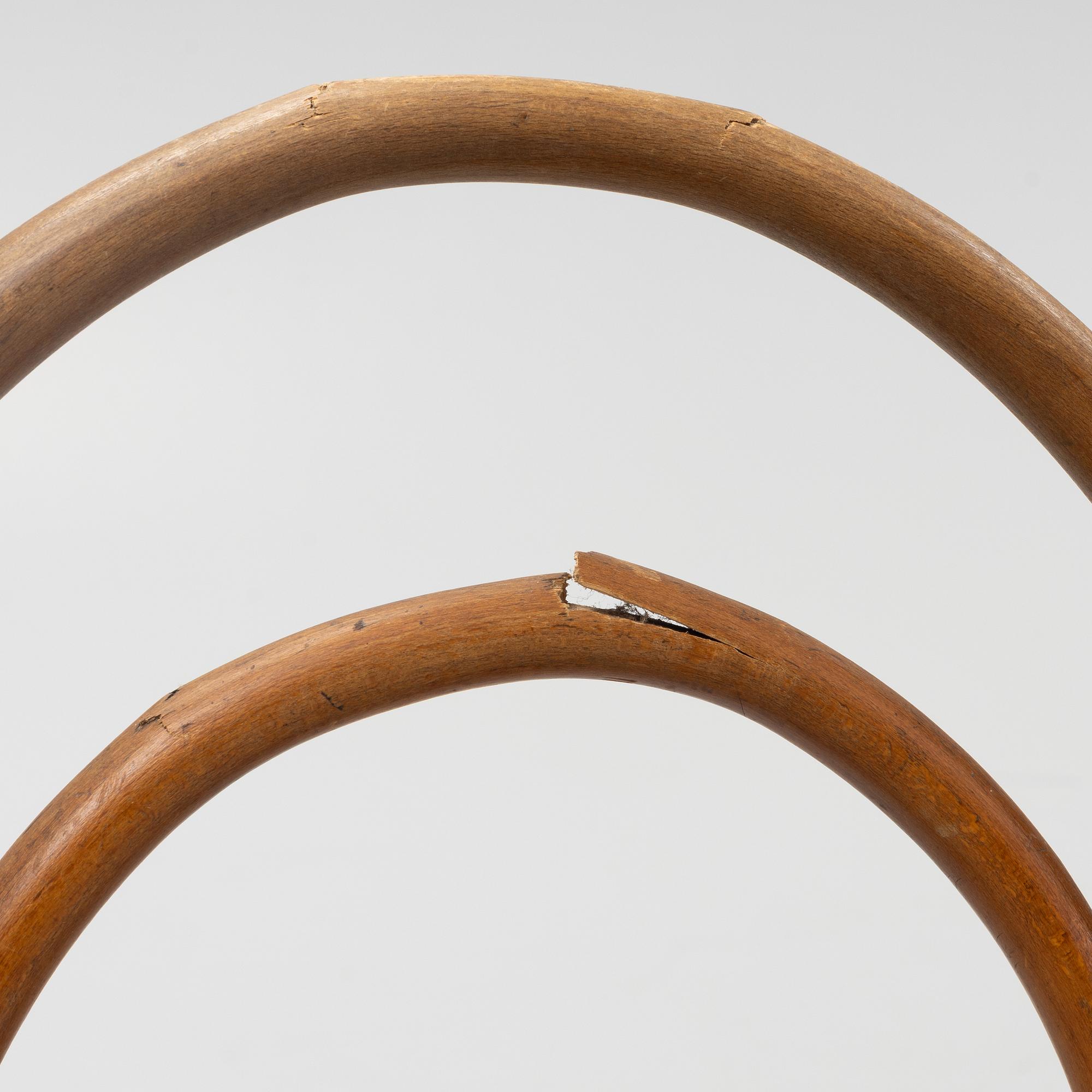 Five Thonét chairs No 14, Vienna around 1900.